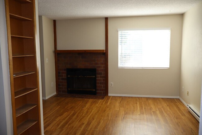 Foto del edificio - 1-Bedroom Condo Just Minutes from CSU