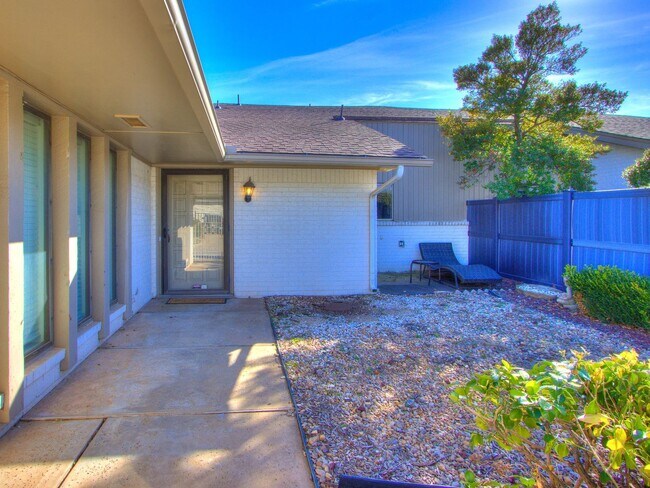 Foto del edificio - Mid-Term Rental in Glenbrook Addition, Nic...