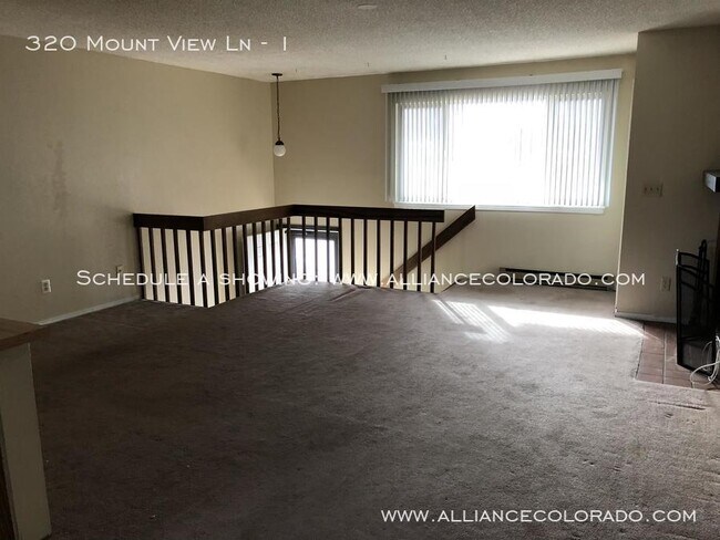 Building Photo - 320 Mt View Ln