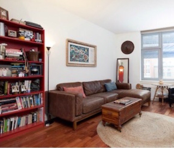Foto principal - 101 Jay St