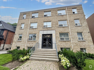 Building Photo - 153 Ranleigh Ave