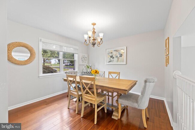 Foto del edificio - 1621 Clearview Ave