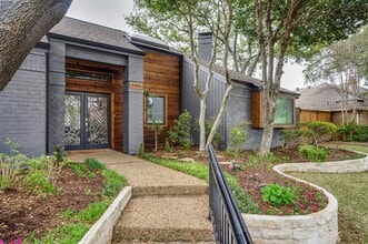 Building Photo - 5906 Brushy Creek Trail