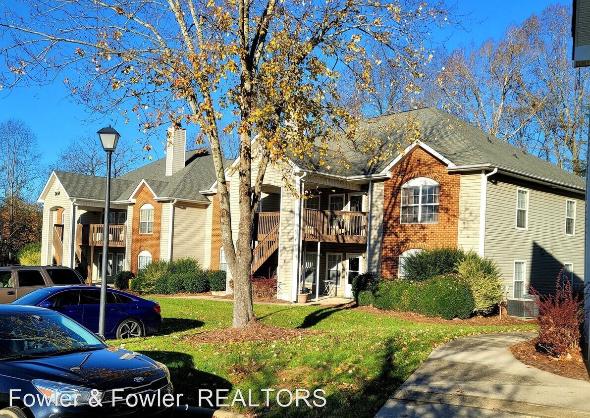 Primary Photo - 2640 Ingleside Dr