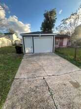 Building Photo - 230 Burress St