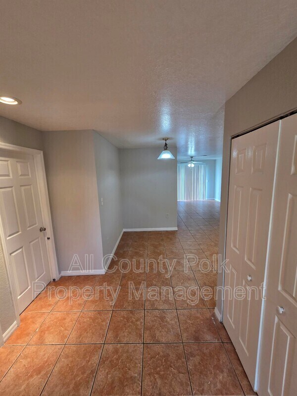 Foto del edificio - 1212 Fairway Dr