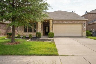 Building Photo - 4717 Hidden Pond Dr