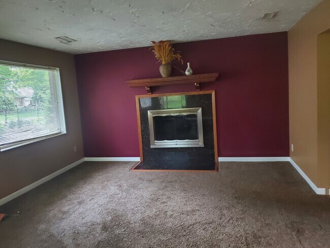 Foto del edificio - 25501 Edgecliff Dr