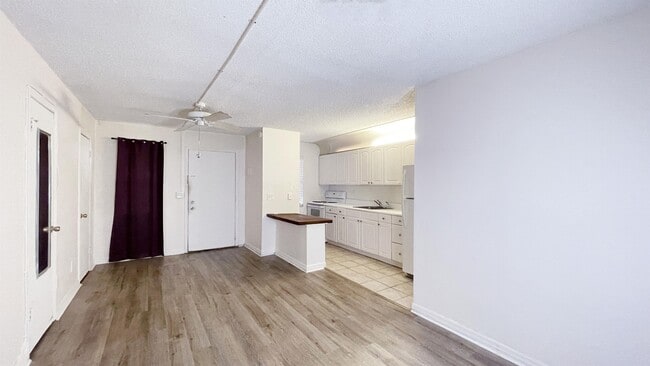 Photo - 1041 SE Monterey Rd Townhome