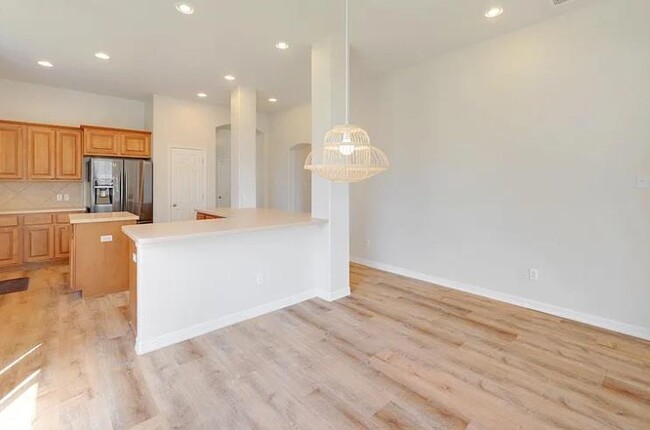 Building Photo - 2316 Village View Loop