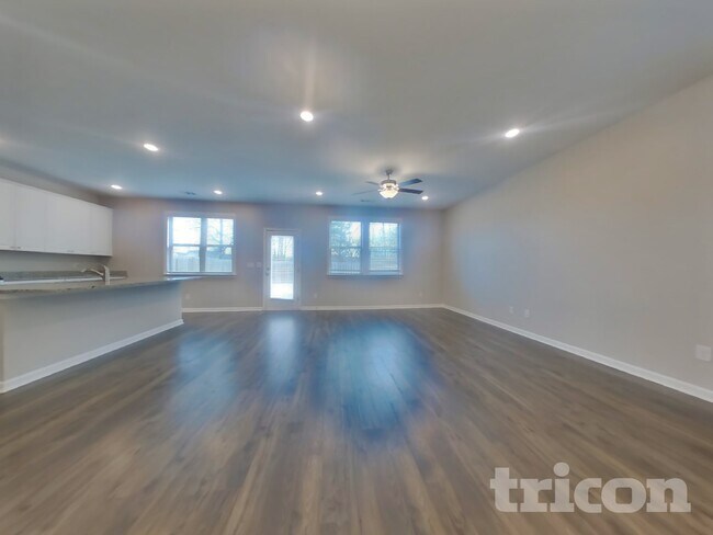 Foto del edificio - 195 Chapelcrest Ln