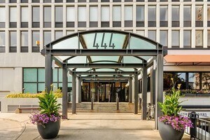 Foto principal - 444 W Fullerton Pkwy
