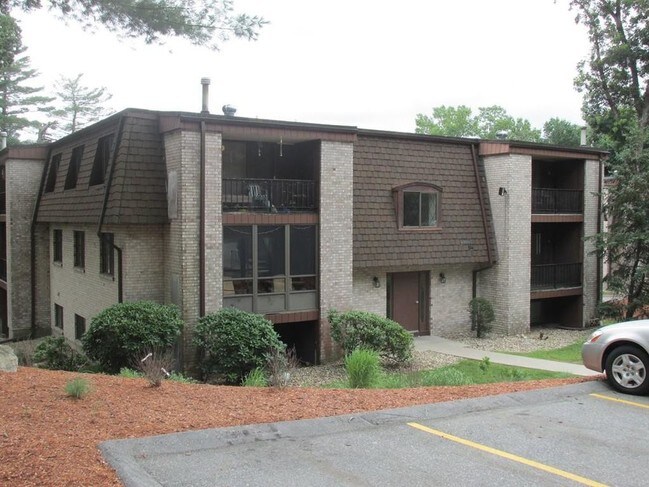 6 Greenbriar Dr Unit 310 North Reading Ma 01864 Condo For Rent Primary Photo 6 Greenbriar Dr