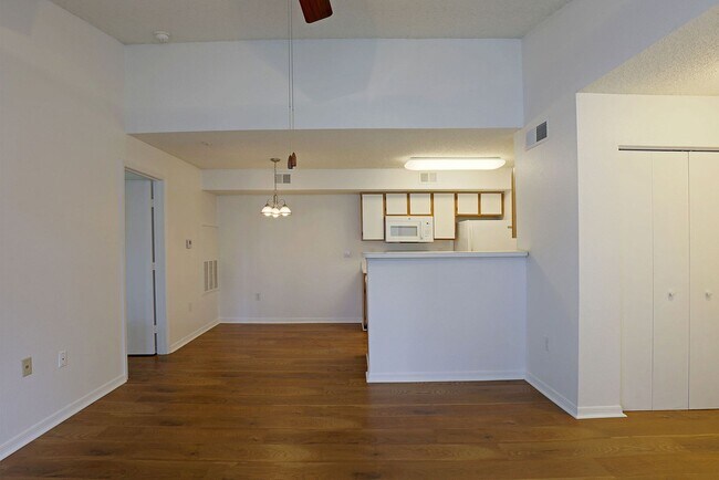 Foto del edificio - 12561 Equestrian Cir