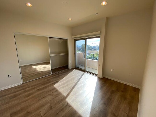 2nd Bedroom with 2nd Balcony - 5827 Carlton Way