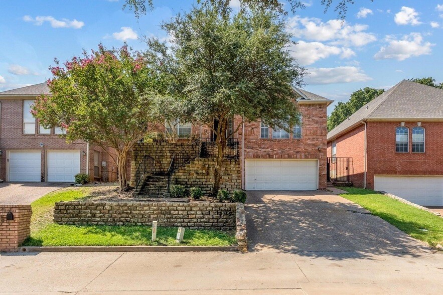 Primary Photo - 2602 Garden Ridge Ln
