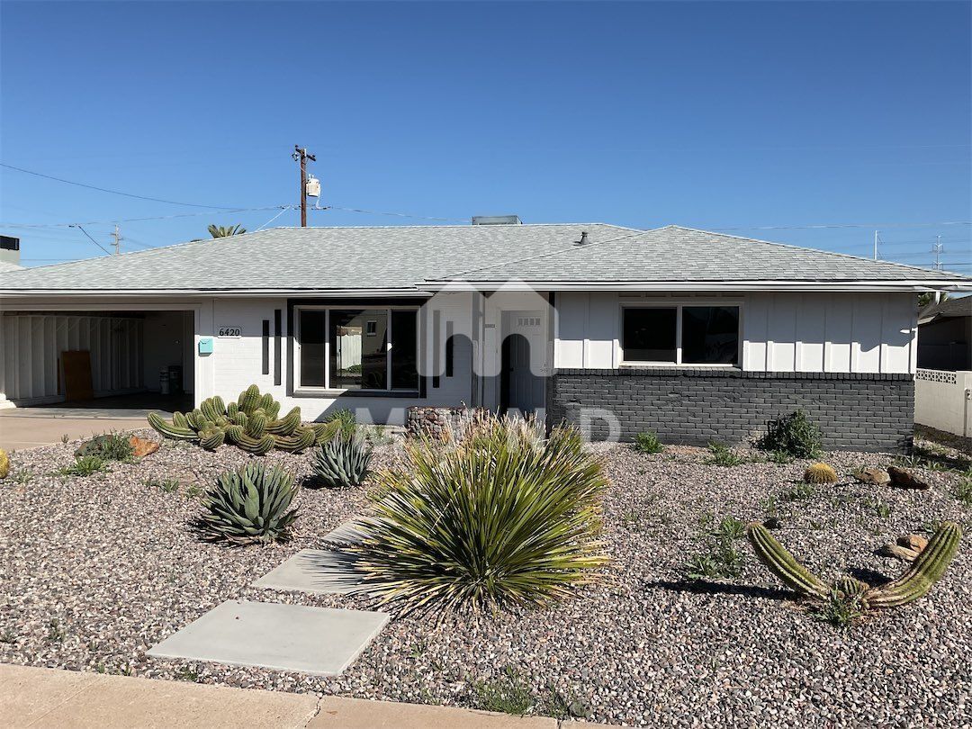 Primary Photo - 6420 E Wilshire Dr