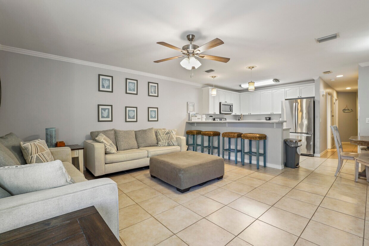 Foto principal - 1986 Scenic Gulf Dr