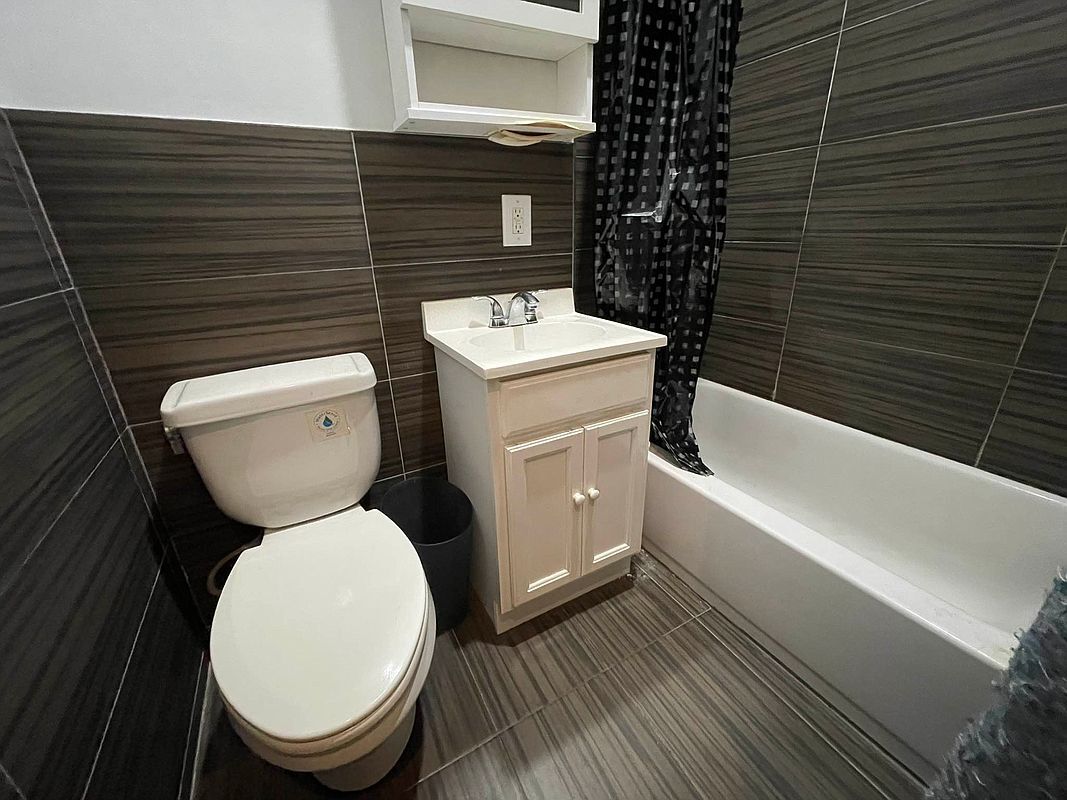 Building Photo - 699 Bushwick Ave