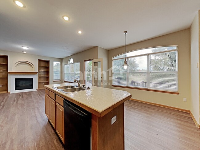 Foto del edificio - 1212 E 135th Pl