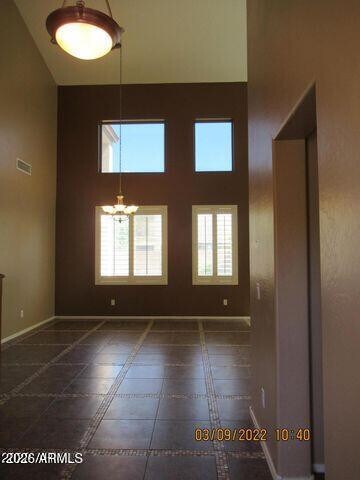 Building Photo - 3928 E Parkview Dr