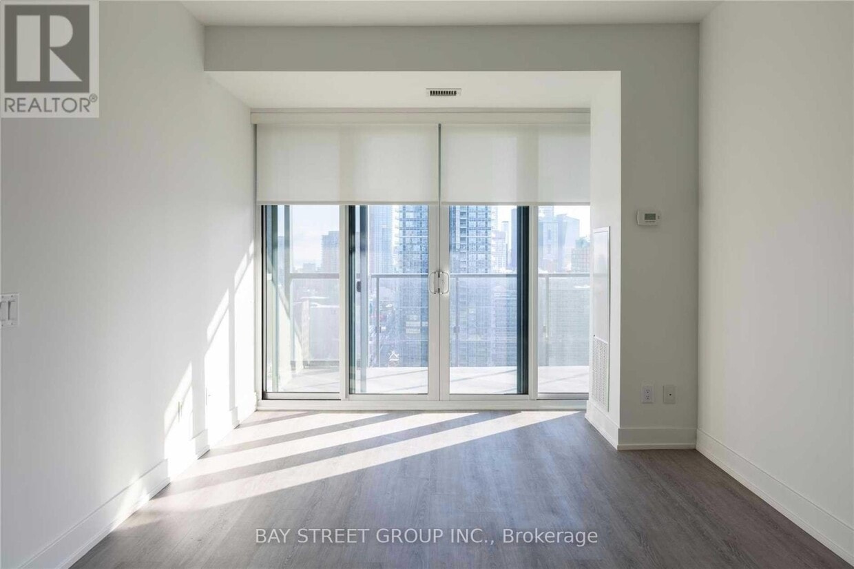 Photo principale - 7-17 Grenville St