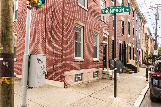 Foto del edificio - 1239 N 6th St