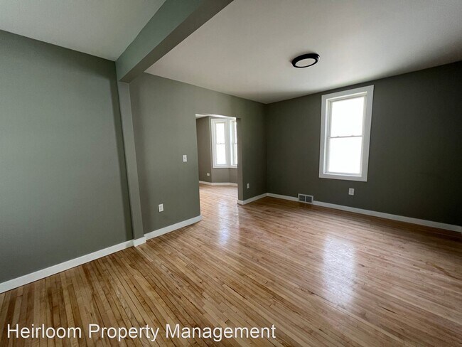 Building Photo - 3 br, 2 bath House - 3816 W 7th St