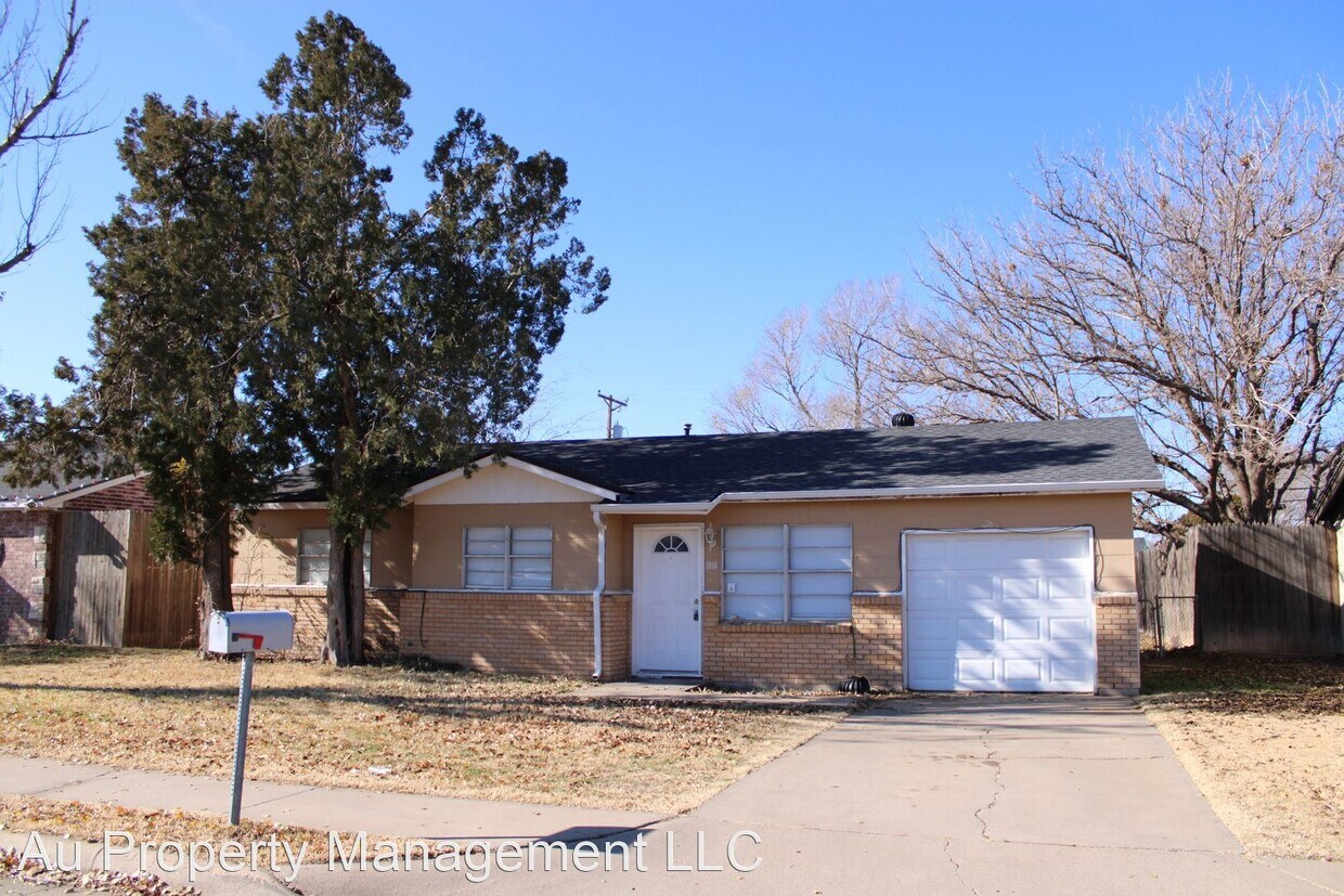 3 br, 1 bath House 1916 S Woodland St House Rental in Amarillo, TX