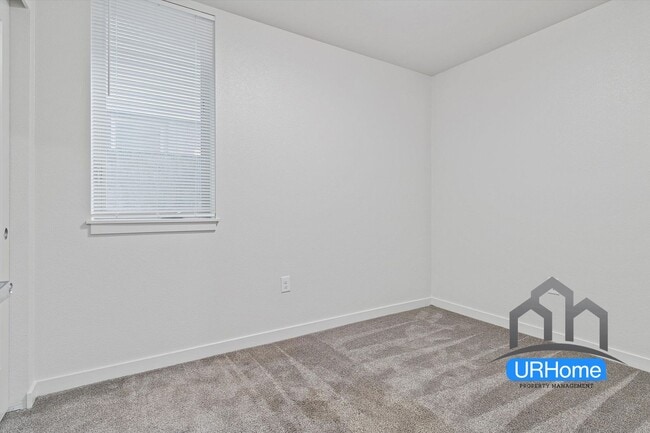 Interior Photo - Hollywood 12