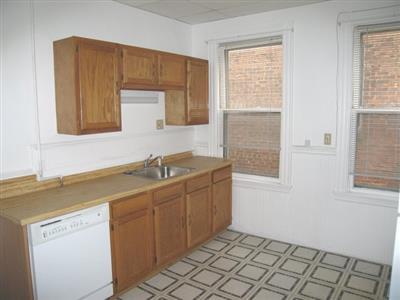 Primary Photo - 10 Pleasant St