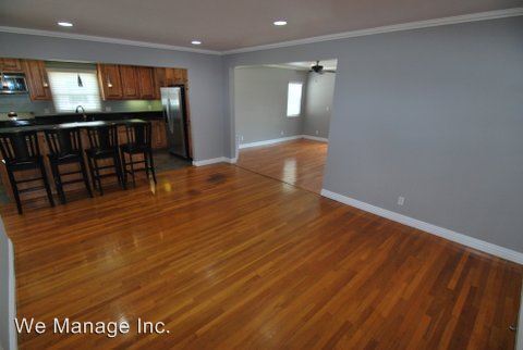 Building Photo - 3 br, 2.5 bath House - 5240 E 28th St
