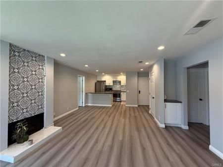 Foto del edificio - 2380 S Diamond Bar Blvd