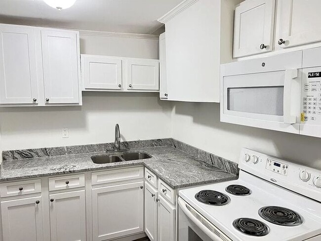 Building Photo - Charming 3-Bedroom Ranch in Morrow!