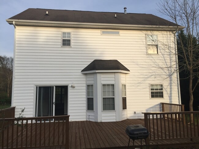 Building Photo - 15018 Cane Field Dr