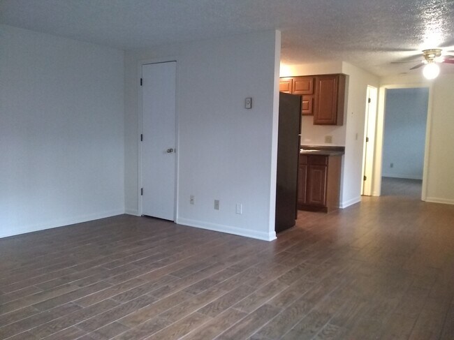 Foto del edificio - 6062 Donna-Jay Dr