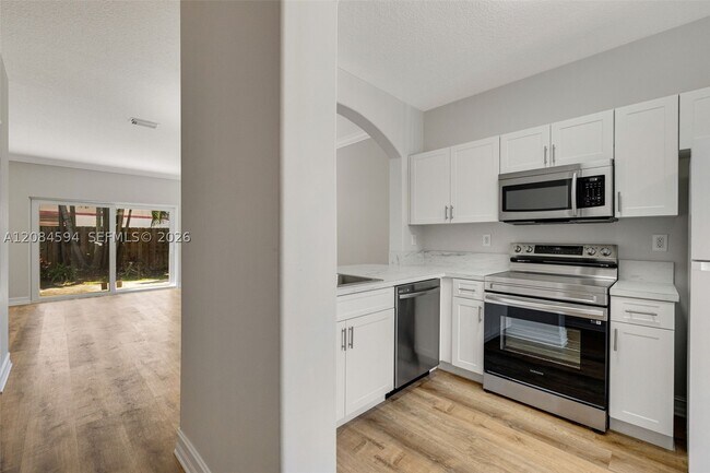 Foto del edificio - 15750 SW 92nd Ave