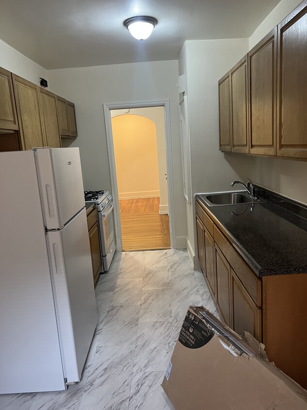 Primary Photo - 75 White Oak St