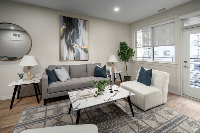 1BR, 1BA - 818SF - Living Room - The Keystone Apartments