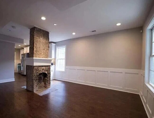 Foto del edificio - Room in House on Parsons St SW