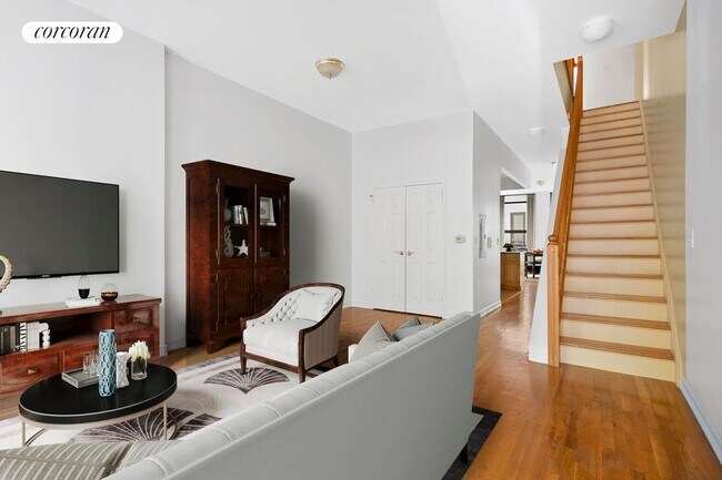 Foto del edificio - 489 Manhattan Ave