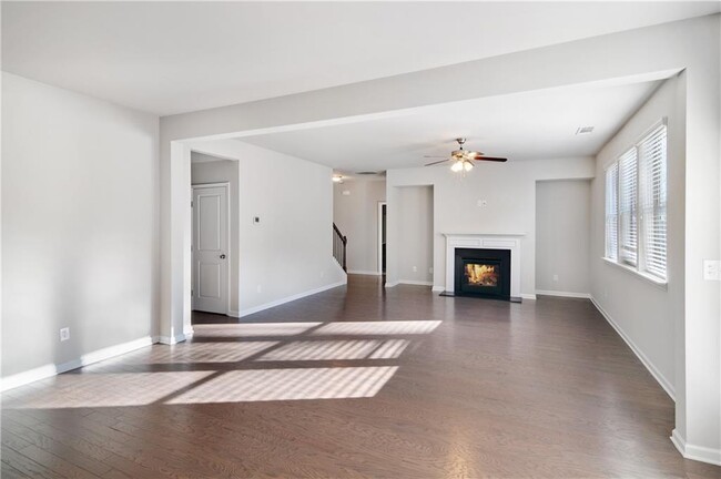 Foto del edificio - 5310 Whisper Point Blvd