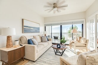 Building Photo - 7700 Seawall Blvd