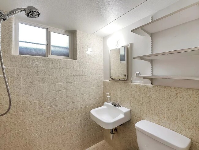 Building Photo - 367 Tall Pines Dr