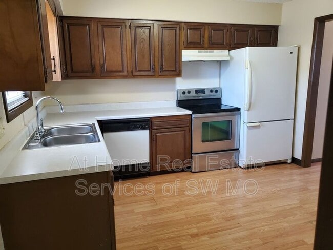 Foto del edificio - 627 W Meadowview