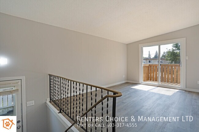 Photo du bâtiment - Completely Renovated, Pet Friendly, Brooks Townhouse