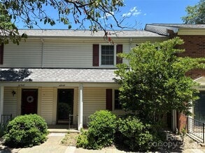 Building Photo - 10949 Park Rd