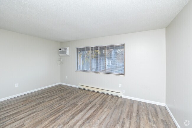 2 habitaciones, 1 ba&#241;o - 74 m&#178; - Sala de estar - Tamarack Creek