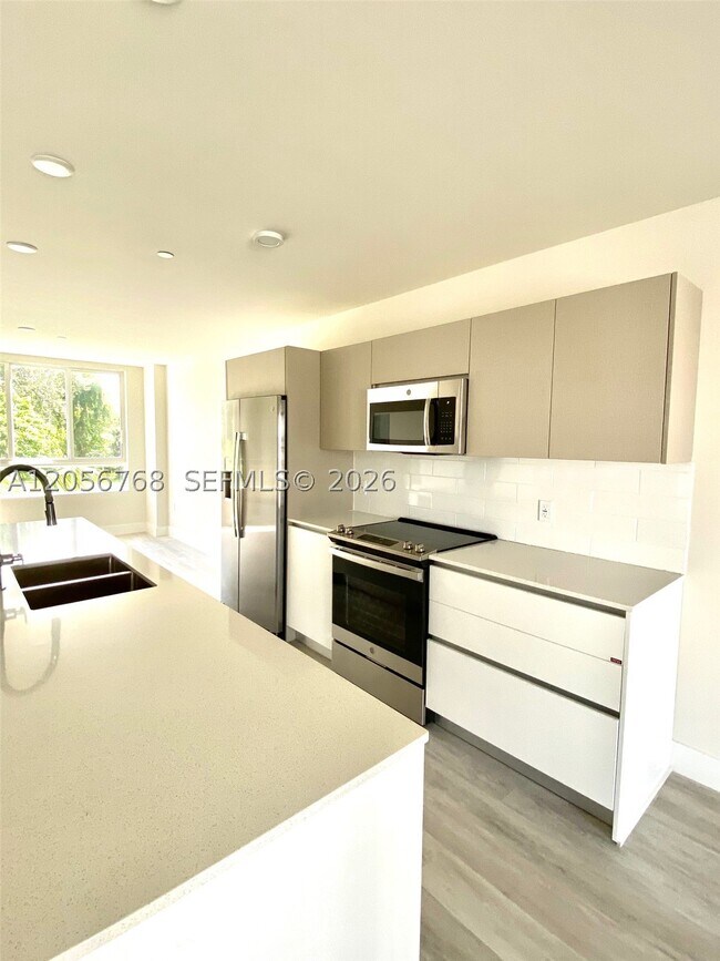Foto del edificio - 2505 NE 193rd St