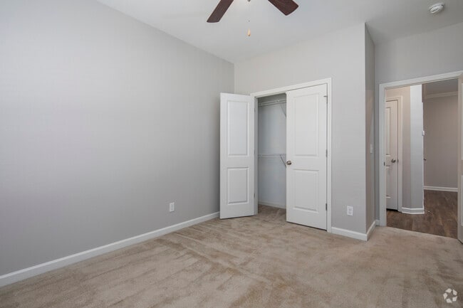 Interior Photo - Oakwood Estates